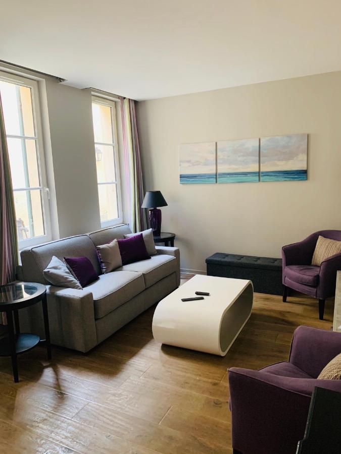 Appartement Versailles Quartier Notre Dame Au Pied Du Chateau Avec Parking Exterior foto